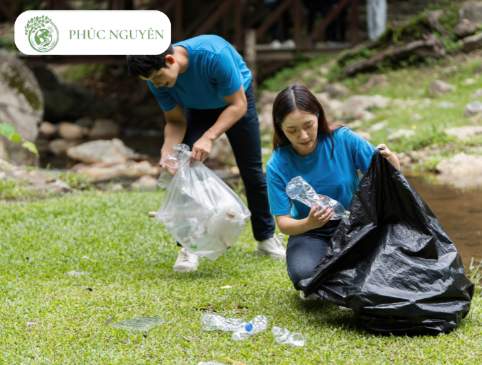Thu gom rác thải không độc hại
