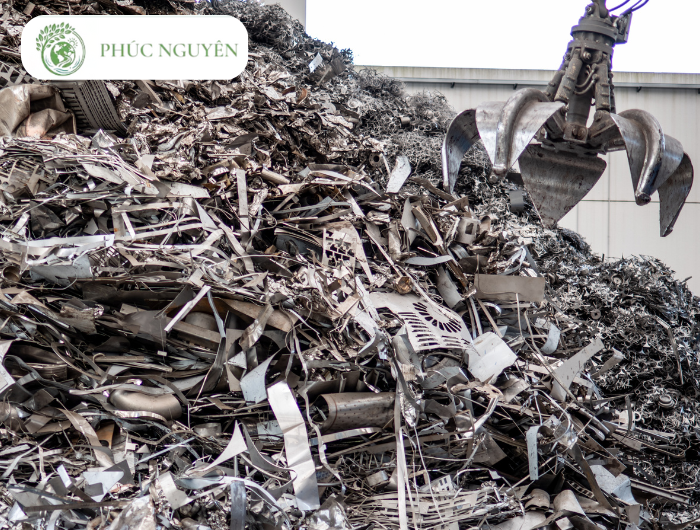 Thu mua kim loại đen