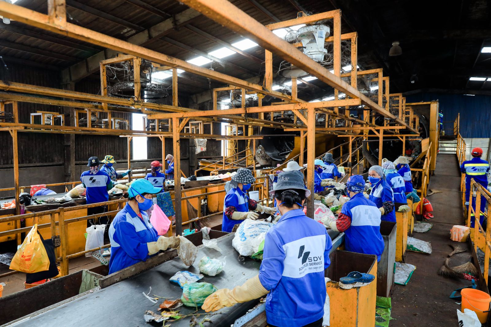 Thu Gom & Xử Lý Chất Thải Công Nghiệp